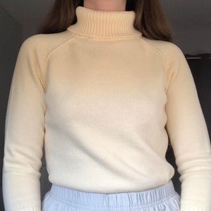 Karen Scott Petites pale yellow long sleeve knit turtleneck sweater